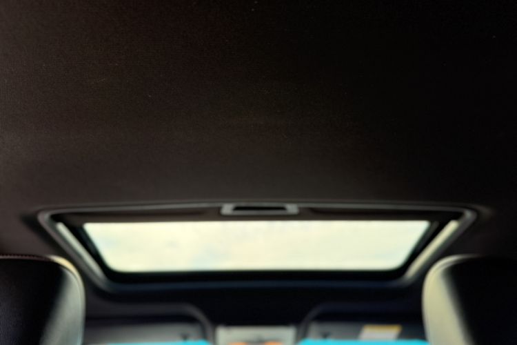 Used Chevrolet Monza 2019 RS 330T Automatic Comfort Edition China VI Standard Headliner