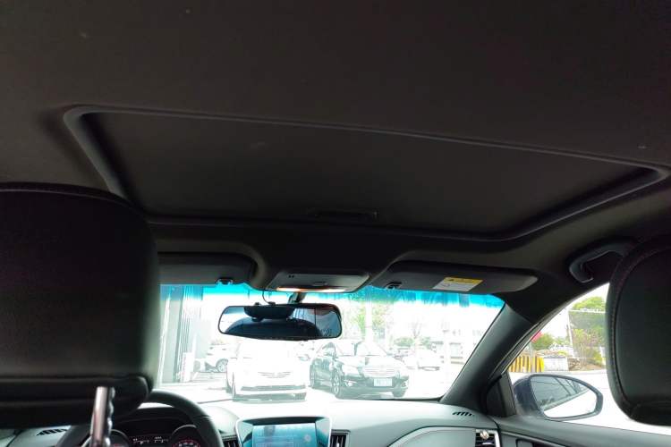 Used Chevrolet Monza 2019 RS 330T Automatic Comfort Edition China VI Standard Headliner