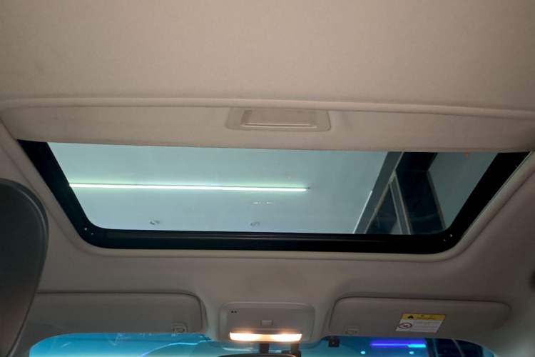 Used Chevrolet Monza 2019 Redline 320T Dual-Clutch Sporty Version China VI Standard Headliner