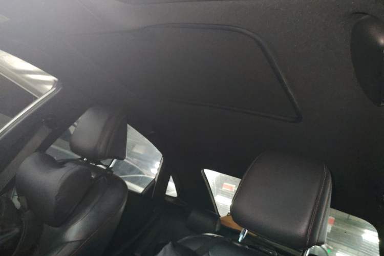 Used Chevrolet Monza 2019 RS 330T Automatic Comfort Edition China VI Standard Headliner