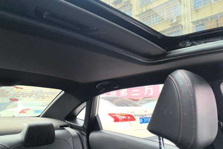 Used Chevrolet Monza 2019 RS 330T Automatic Comfort Edition China VI Standard Headliner