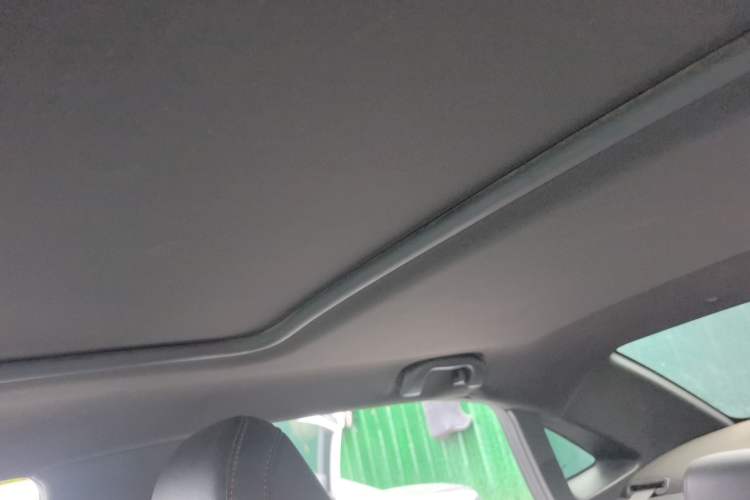 Used Chevrolet Monza 2019 RS 330T Automatic Comfort Edition China VI Standard Headliner