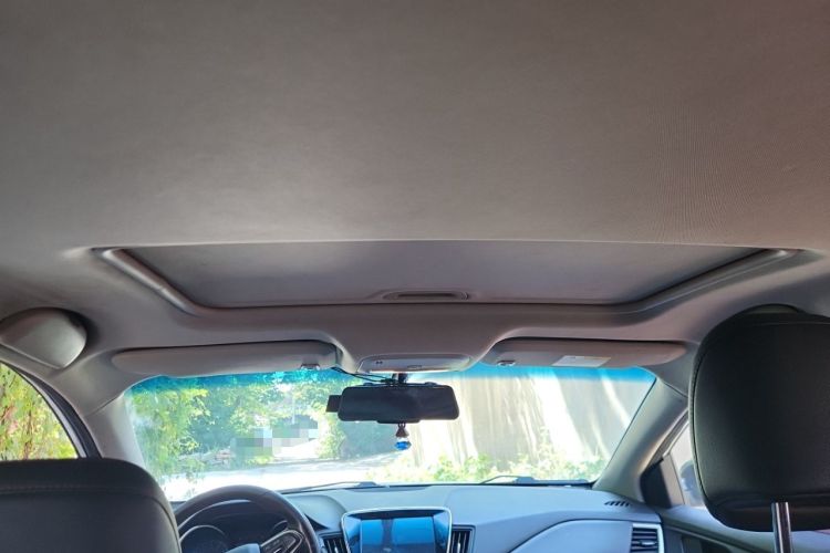 Used Chevrolet Monza 2019 Redline 320T Dual-Clutch Sporty Version China VI Standard Headliner