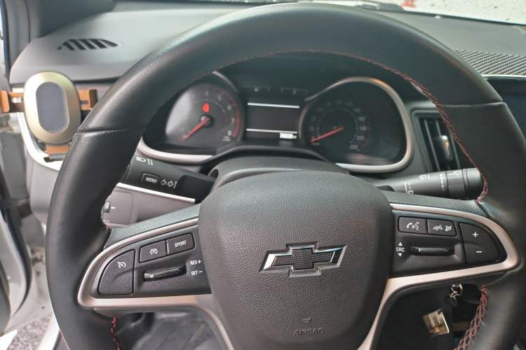 Used Chevrolet Monza 2019 RS 330T Automatic Comfort Edition China VI Standard Instrument Cluster