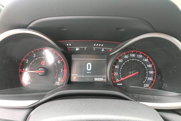 Used Chevrolet Monza 2019 RS 330T Automatic Comfort Edition China VI Standard Instrument Cluster