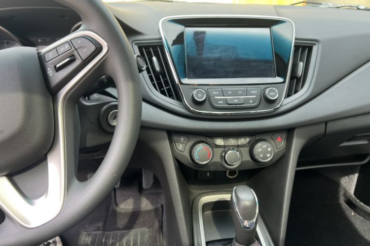 Used Chevrolet Monza 2019 Redline 320T Dual-Clutch Joyful Edition China VI Standard Interior 1