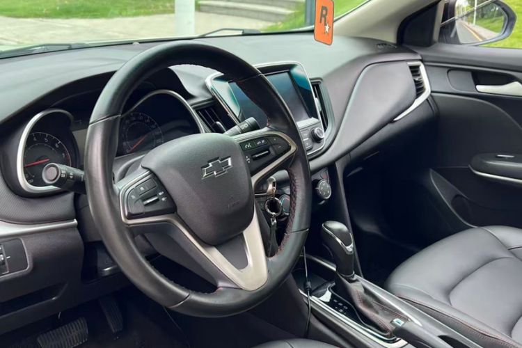 Used Chevrolet Monza 2019 Redline 320T Dual-Clutch Sporty Version China VI Standard Interior 2