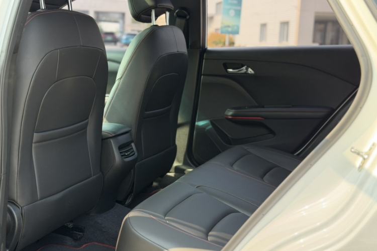 Used Chevrolet Monza 2019 RS 330T Automatic Comfort Edition China VI Standard Interior 2