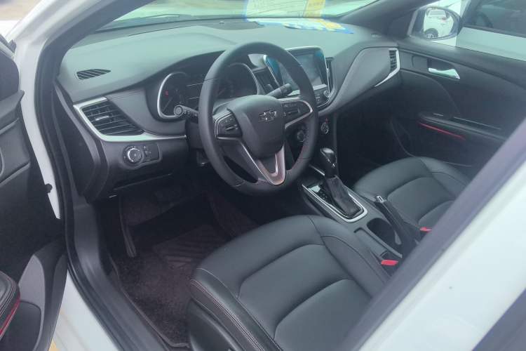 Used Chevrolet Monza 2019 RS 330T Automatic Comfort Edition China VI Standard Interior 3