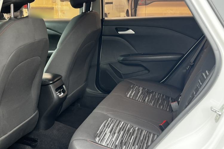 Used Chevrolet Monza 2019 Redline 320T Dual-Clutch Joyful Edition China VI Standard Interior 3