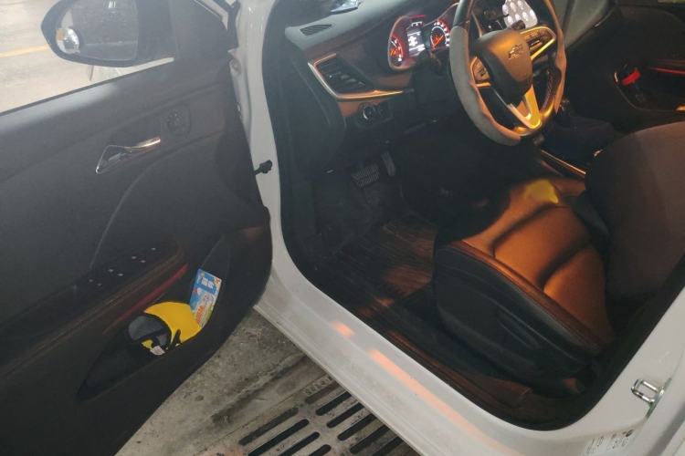 Used Chevrolet Monza 2019 RS 330T Automatic Comfort Edition China VI Standard Interior 3