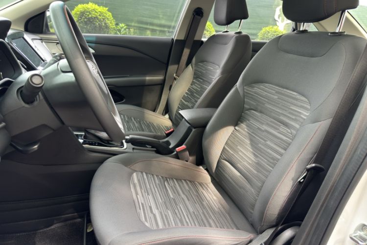 Used Chevrolet Monza 2019 Redline 320T Dual-Clutch Joyful Edition China VI Standard Interior 4