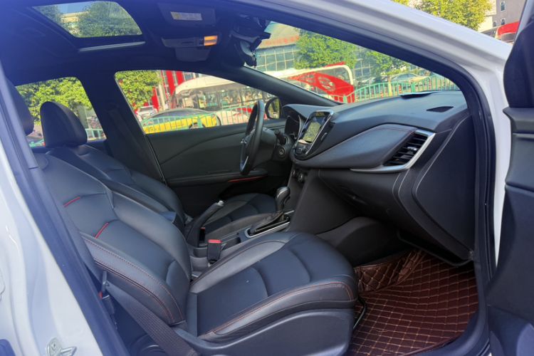 Used Chevrolet Monza 2019 RS 330T Automatic Comfort Edition China VI Standard Interior 8