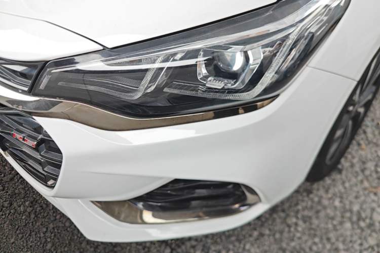 Used Chevrolet Monza 2019 RS 330T Automatic Comfort Edition China VI Standard Left Front Headlight