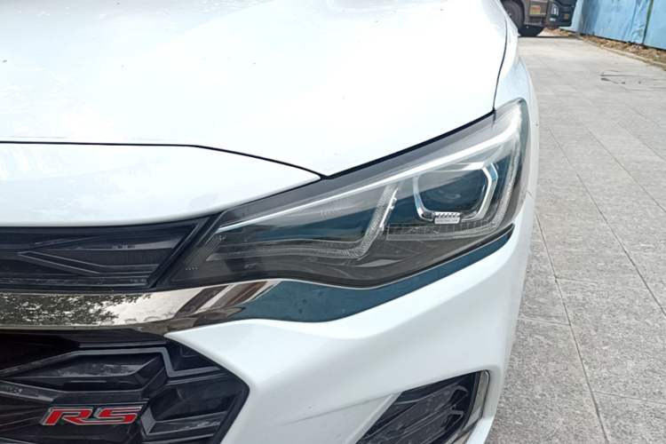 Used Chevrolet Monza 2019 RS 330T Automatic Comfort Edition China VI Standard Left Front Headlight
