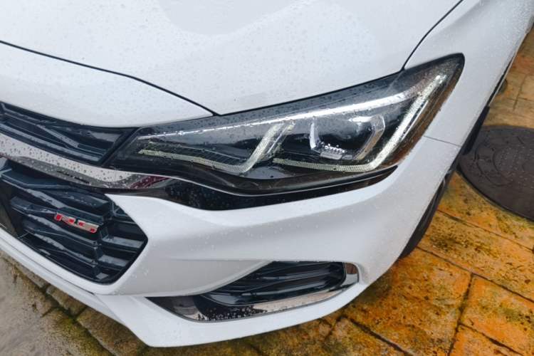 Used Chevrolet Monza 2019 RS 330T Automatic Comfort Edition China VI Standard Left Front Headlight
