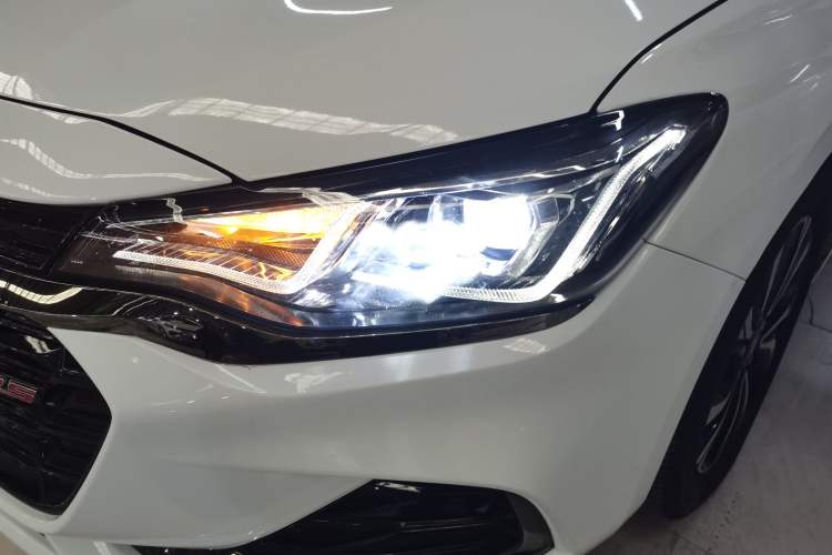Used Chevrolet Monza 2019 RS 330T Automatic Comfort Edition China VI Standard Left Front Headlight
