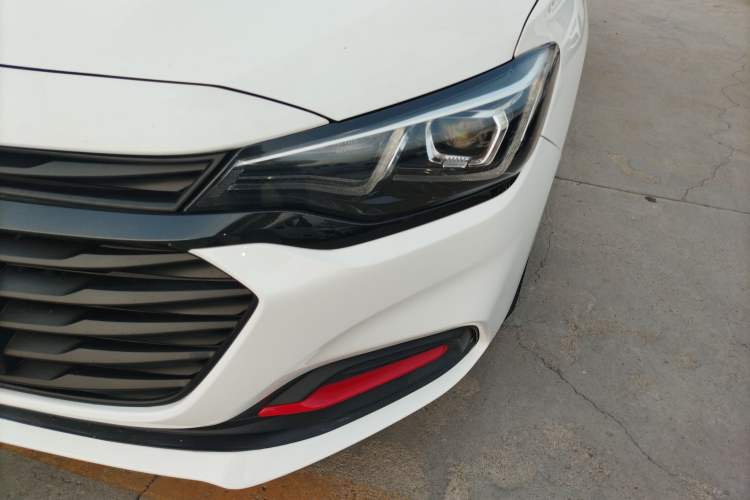 Used Chevrolet Monza 2019 Redline 320T Dual-Clutch Sporty Version China VI Standard Left Front Headlight