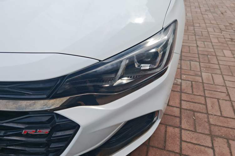Used Chevrolet Monza 2019 RS 330T Automatic Comfort Edition China VI Standard Left Front Headlight