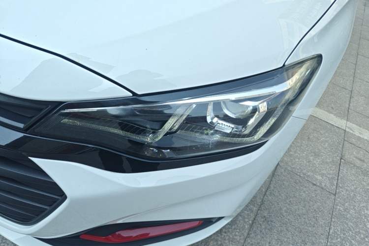 Used Chevrolet Monza 2019 Redline 320T Dual-Clutch Joyful Edition China VI Standard Left Front Headlight