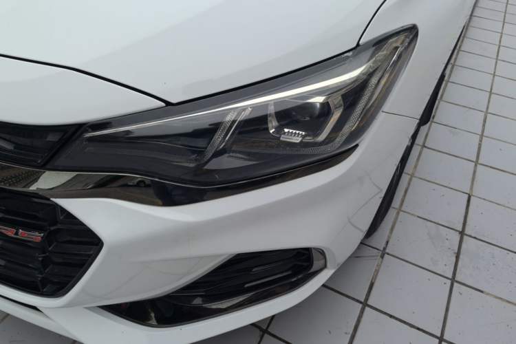 Used Chevrolet Monza 2019 RS 330T Automatic Comfort Edition China VI Standard Left Front Headlight