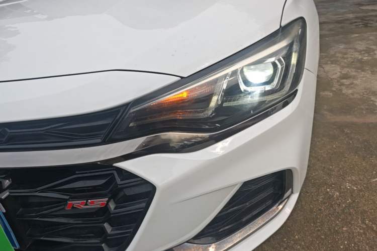 Used Chevrolet Monza 2019 RS 330T Automatic Comfort Edition China VI Standard Left Front Headlight