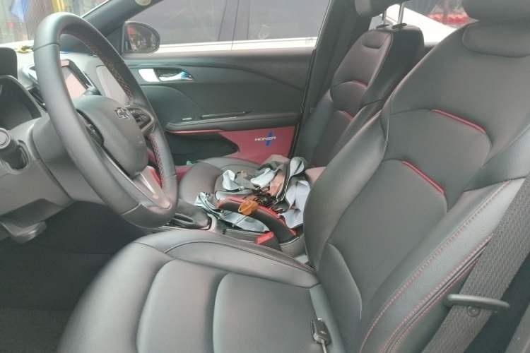 Used Chevrolet Monza 2019 RS 330T Automatic Comfort Edition China VI Standard Left Front Seat