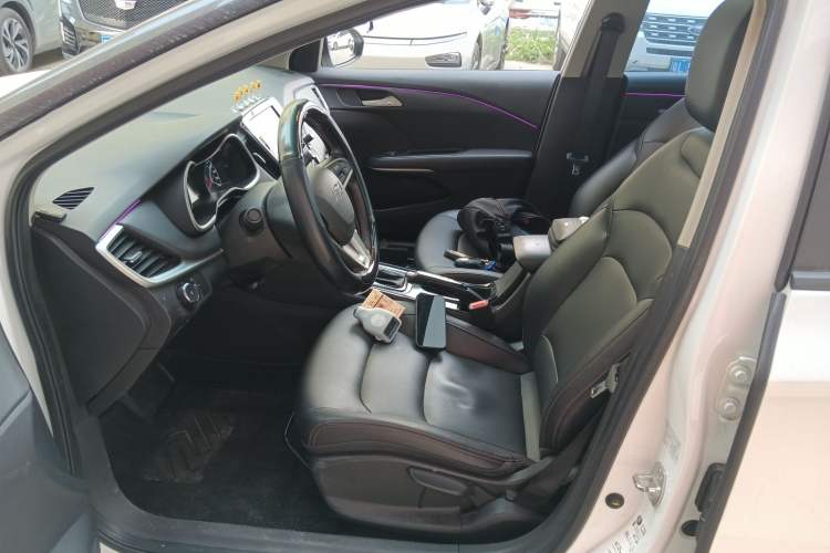 Used Chevrolet Monza 2019 Redline 320T Dual-Clutch Sporty Version China VI Standard Left Front Seat