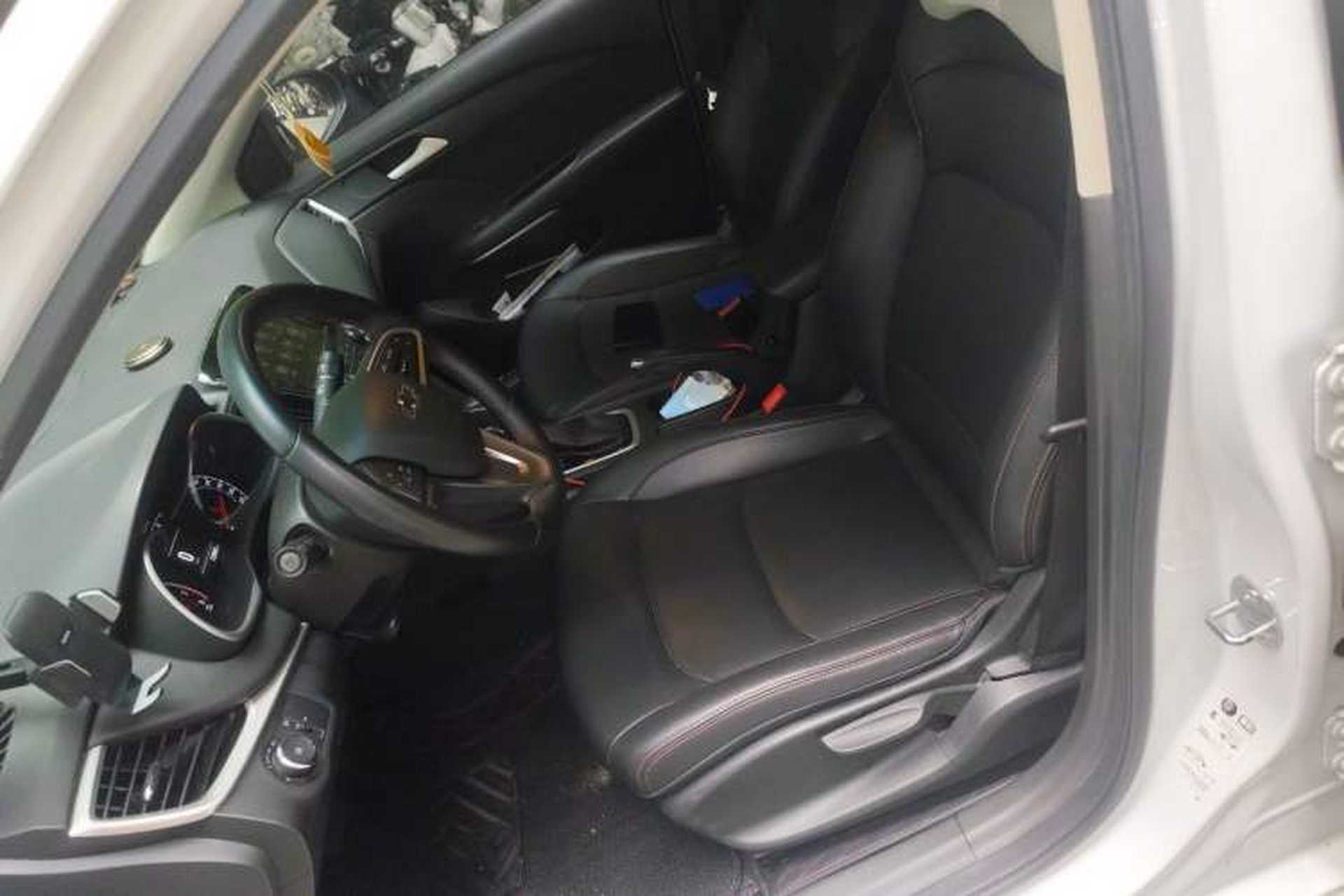 Used Chevrolet Monza 2019 Redline 320T Dual-Clutch Sporty Version China VI Standard Left Front Seat