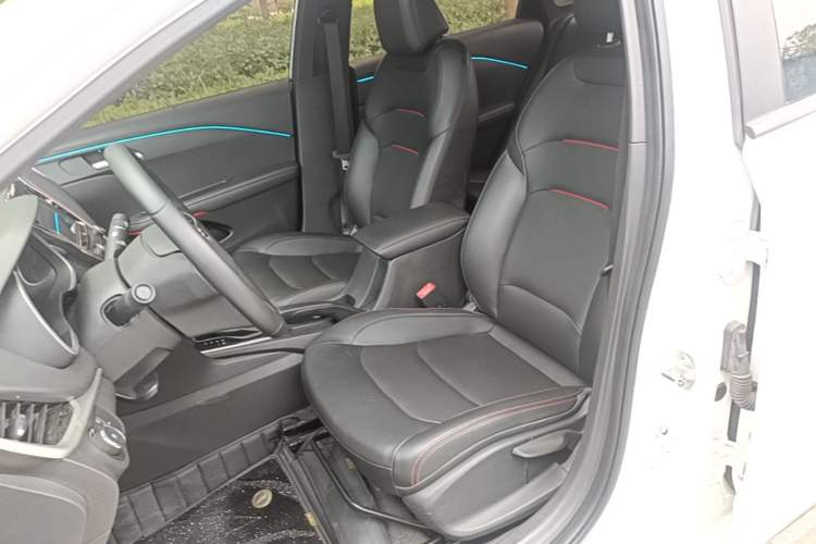 Used Chevrolet Monza 2019 RS 330T Automatic Comfort Edition China VI Standard Left Front Seat