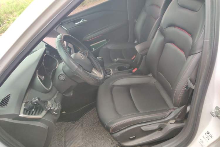 Used Chevrolet Monza 2019 RS 330T Automatic Sporty Edition China VI Standard Left Front Seat