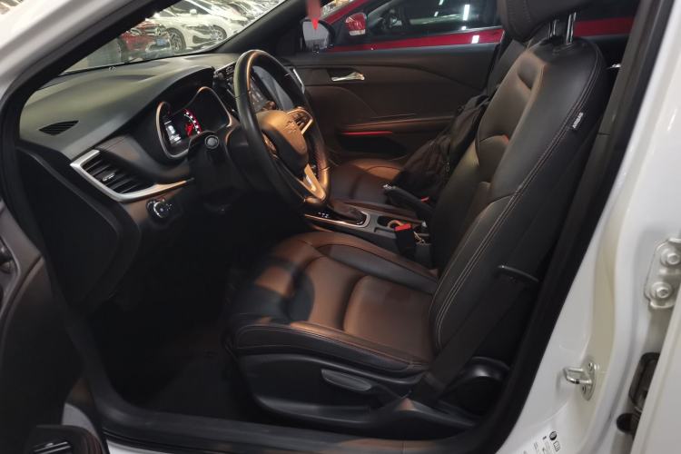 Used Chevrolet Monza 2019 RS 330T Automatic Comfort Edition China VI Standard Left Front Seat