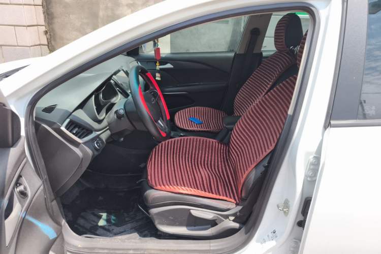 Used Chevrolet Monza 2019 Redline 320T Dual-Clutch Sporty Version China VI Standard Left Front Seat