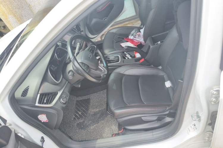 Used Chevrolet Monza 2019 RS 330T Automatic Comfort Edition China VI Standard Left Front Seat