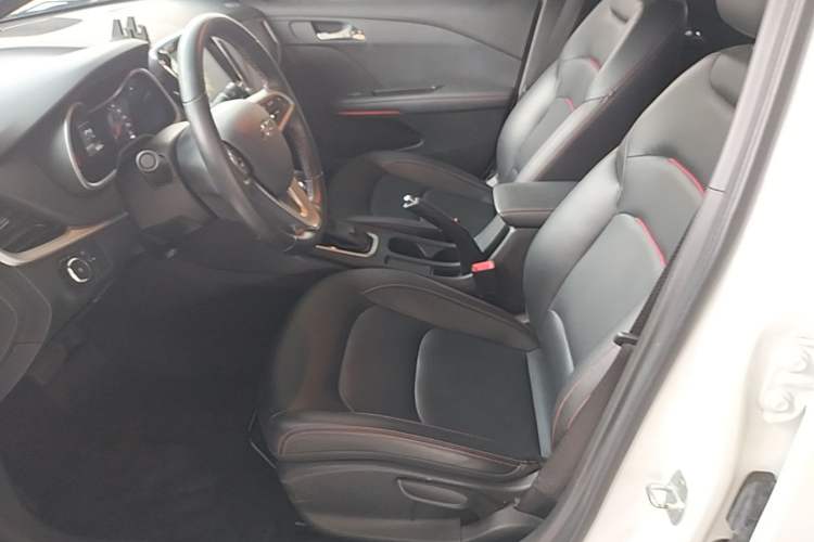 Used Chevrolet Monza 2019 RS 330T Automatic Comfort Edition China VI Standard Left Front Seat