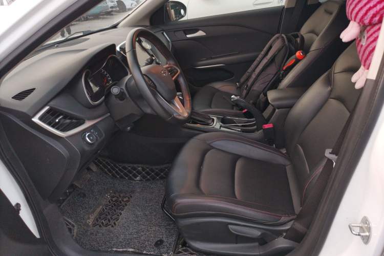 Used Chevrolet Monza 2019 Redline 320T Dual-Clutch Sporty Version China VI Standard Left Front Seat