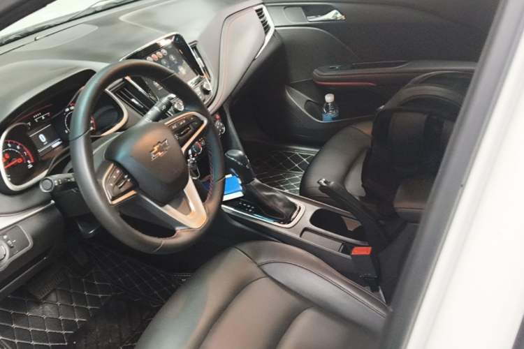 Used Chevrolet Monza 2019 RS 330T Automatic Comfort Edition China VI Standard Left Front Seat
