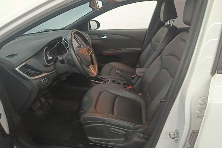 Used Chevrolet Monza 2019 RS 330T Automatic Comfort Edition China VI Standard Left Front Seat