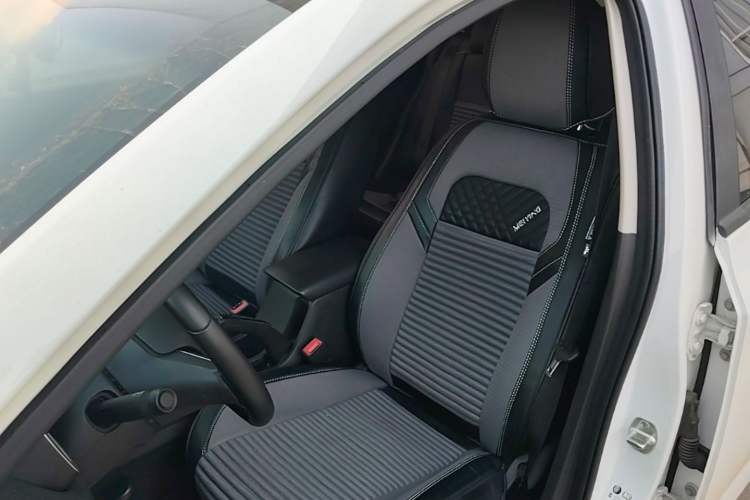 Used Chevrolet Monza 2019 Redline 320T Dual-Clutch Sporty Version China VI Standard Left Front Seat