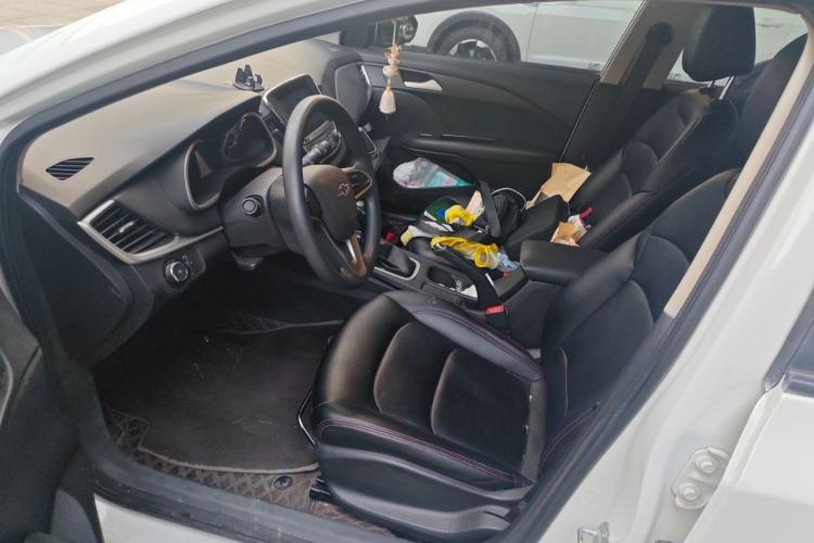 Used Chevrolet Monza 2019 Redline 320T Dual-Clutch Joyful Edition China VI Standard Left Front Seat