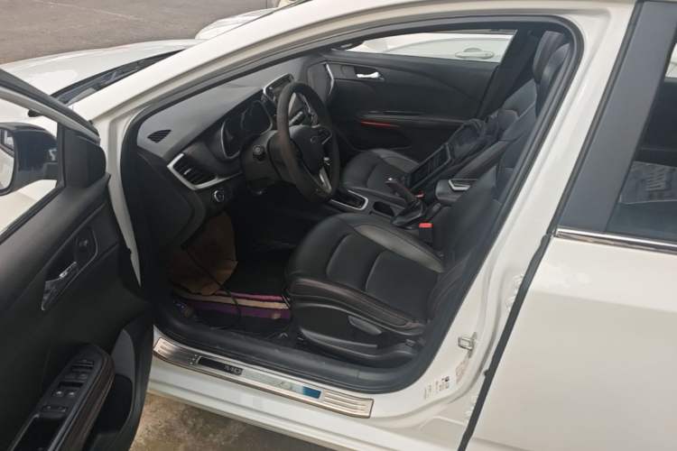 Used Chevrolet Monza 2019 RS 330T Automatic Comfort Edition China VI Standard Left Front Seat