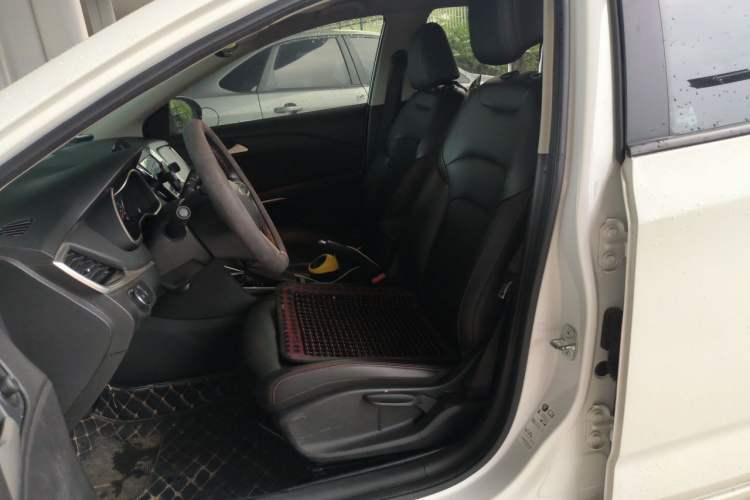 Used Chevrolet Monza 2019 Redline 320T Dual-Clutch Sporty Version China VI Standard Left Front Seat