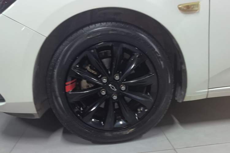Used Chevrolet Monza 2019 Redline 320T Dual-Clutch Joyful Edition China VI Standard Left Front Wheel Hub