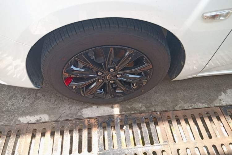 Used Chevrolet Monza 2019 Redline 320T Dual-Clutch Joyful Edition China VI Standard Left Front Wheel Hub