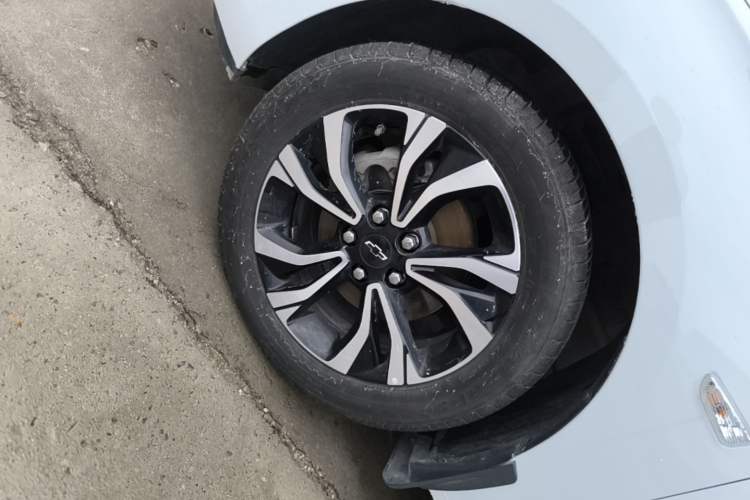 Used Chevrolet Monza 2019 RS 330T Automatic Comfort Edition China VI Standard Left Front Wheel Hub