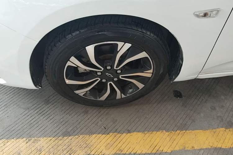Used Chevrolet Monza 2019 RS 330T Automatic Comfort Edition China VI Standard Left Front Wheel Hub