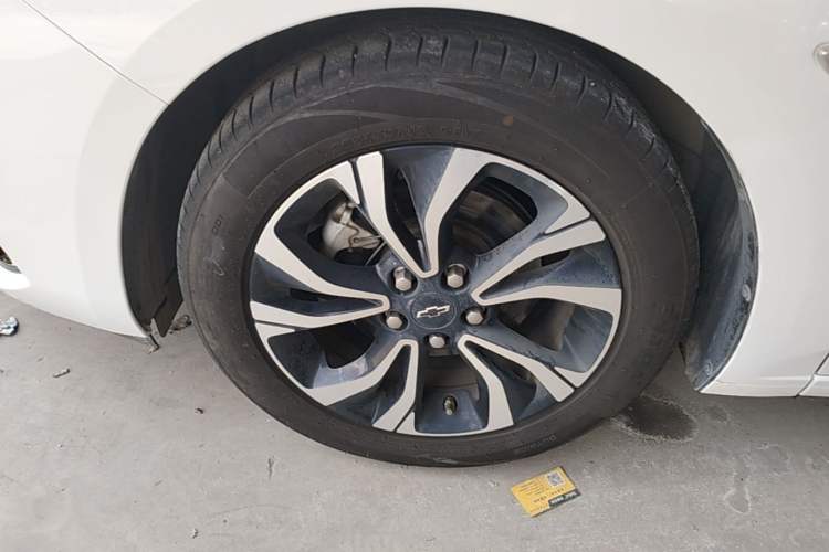 Used Chevrolet Monza 2019 RS 330T Automatic Comfort Edition China VI Standard Left Front Wheel Hub