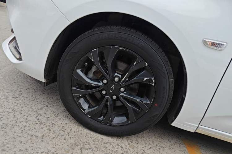 Used Chevrolet Monza 2019 RS 330T Automatic Comfort Edition China VI Standard Left Front Wheel Hub