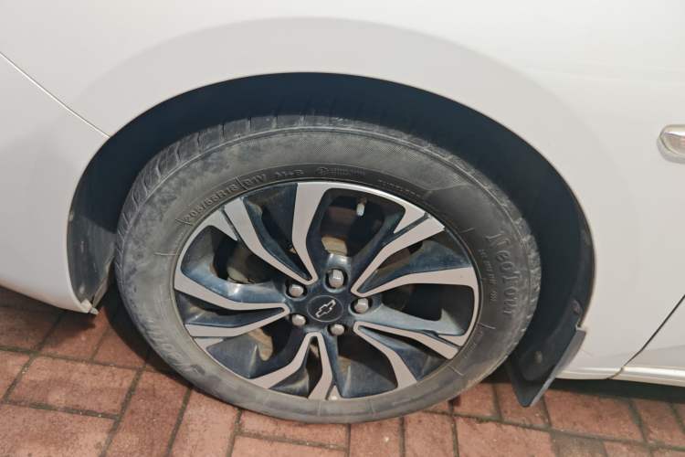 Used Chevrolet Monza 2019 RS 330T Automatic Comfort Edition China VI Standard Left Front Wheel Hub