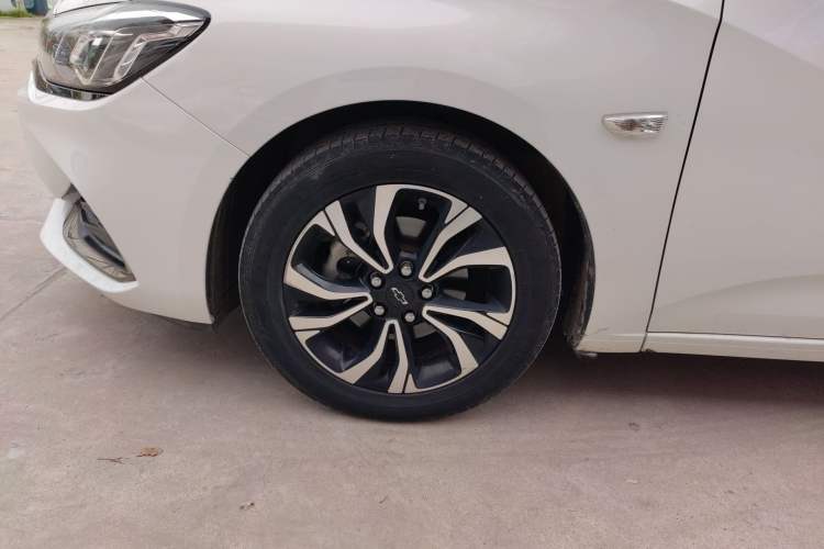 Used Chevrolet Monza 2019 RS 330T Automatic Comfort Edition China VI Standard Left Front Wheel Hub